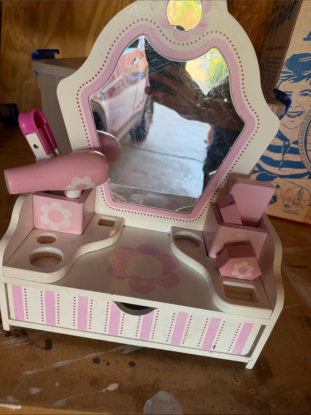 Melissa Doug Vanity set
